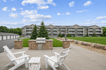 Lake ridge grilling & patio lounge